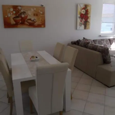 Dea & Paula - Two Bedroom With Terrace Vodice