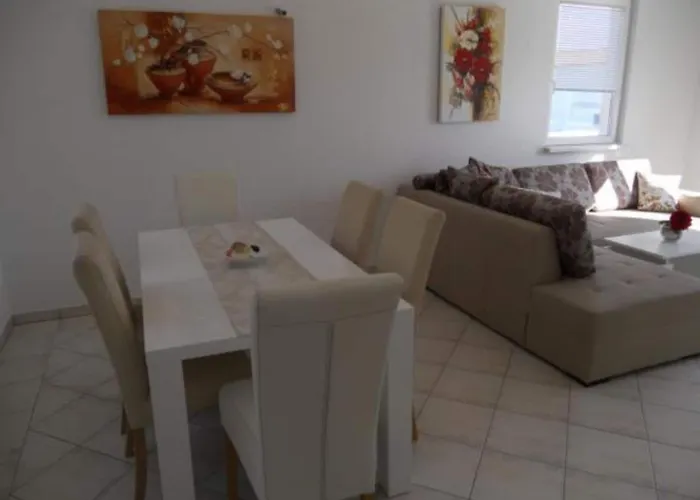 Dea & Paula - Two Bedroom With Terrace Vodice