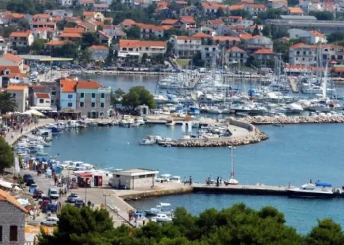 Appartement Dea & Paula - Two Bedroom With Terrace